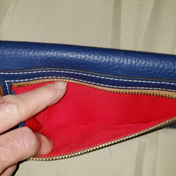 Dooney and Bourke Pebbled Leather Continental Clutch Wallet Dark Blue - Picture 5 of 8